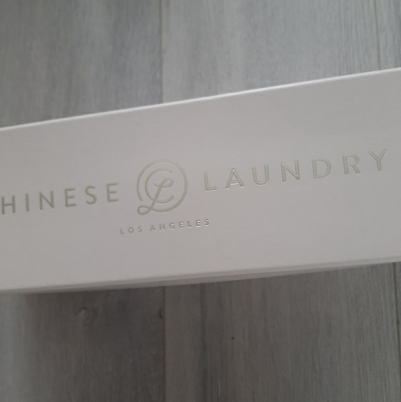 Sandals - Picture 2 of 5